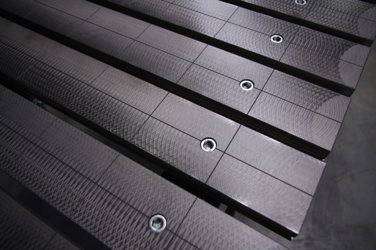 gray cast iron modular welding table by forster america